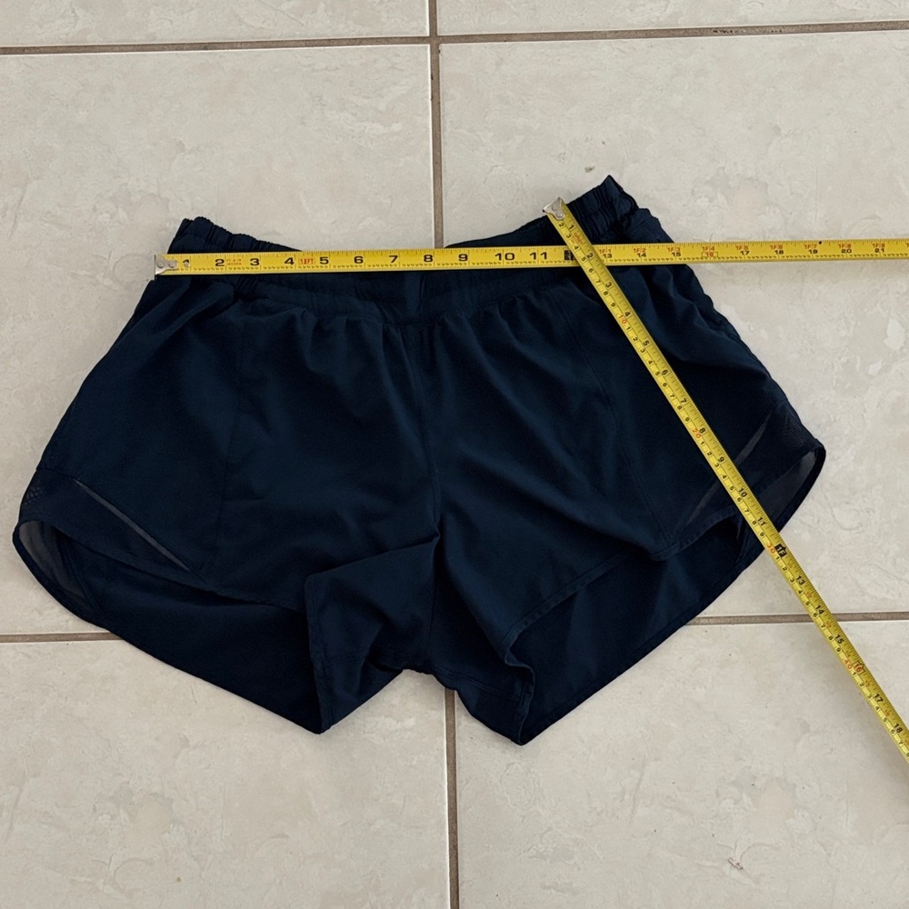 lululemon athletica Navy Athletic Shorts hottie hot size 14 - Picture 5 of 9